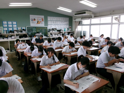 3-1社会　真剣に取り組んでいます。