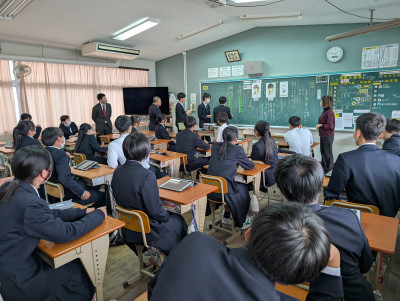 PXL_20251203_044748180.MP