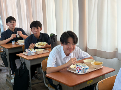 給食３